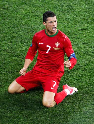 迭戈-莱昂：我认为巴拉圭人民会为我效力曼联感到自豪（迭戈-莱昂：为曼联踢球会让巴拉圭人民感到自豪）