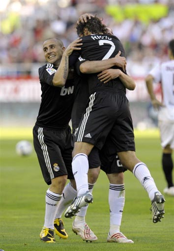 TA：巴萨会在冬窗保持相对平静，拉什福德可能在租借满后离队（TA：巴萨冬窗动作不大，拉什福德租期届满或将离队）