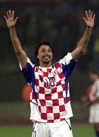 全市场：替补出场表现优异，巴图里纳是尼科-帕斯离队后的首选（全市场：替补高光，尼科-帕斯离队后巴图里纳成第一选择）