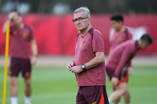 日媒：世界杯抽签日本可能与阿根廷、挪威和意大利共造死亡之组（日媒：世界杯抽签或将日本与阿根廷、挪威、意大利分在死亡之组）