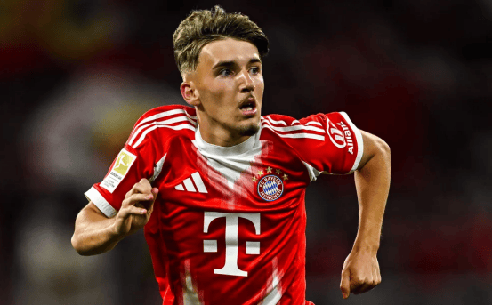 NBA：勇士主场击败灰熊 库里狂砍45分（勇士主场擒灰熊 库里轰下45分）