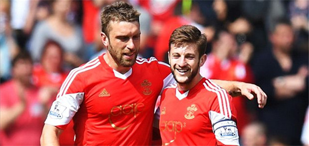 次节前7次出手全部命中！杜兰特半场21分4篮板5助攻（第二节开局7投全中，杜兰特半场砍下21分4篮板5助攻）