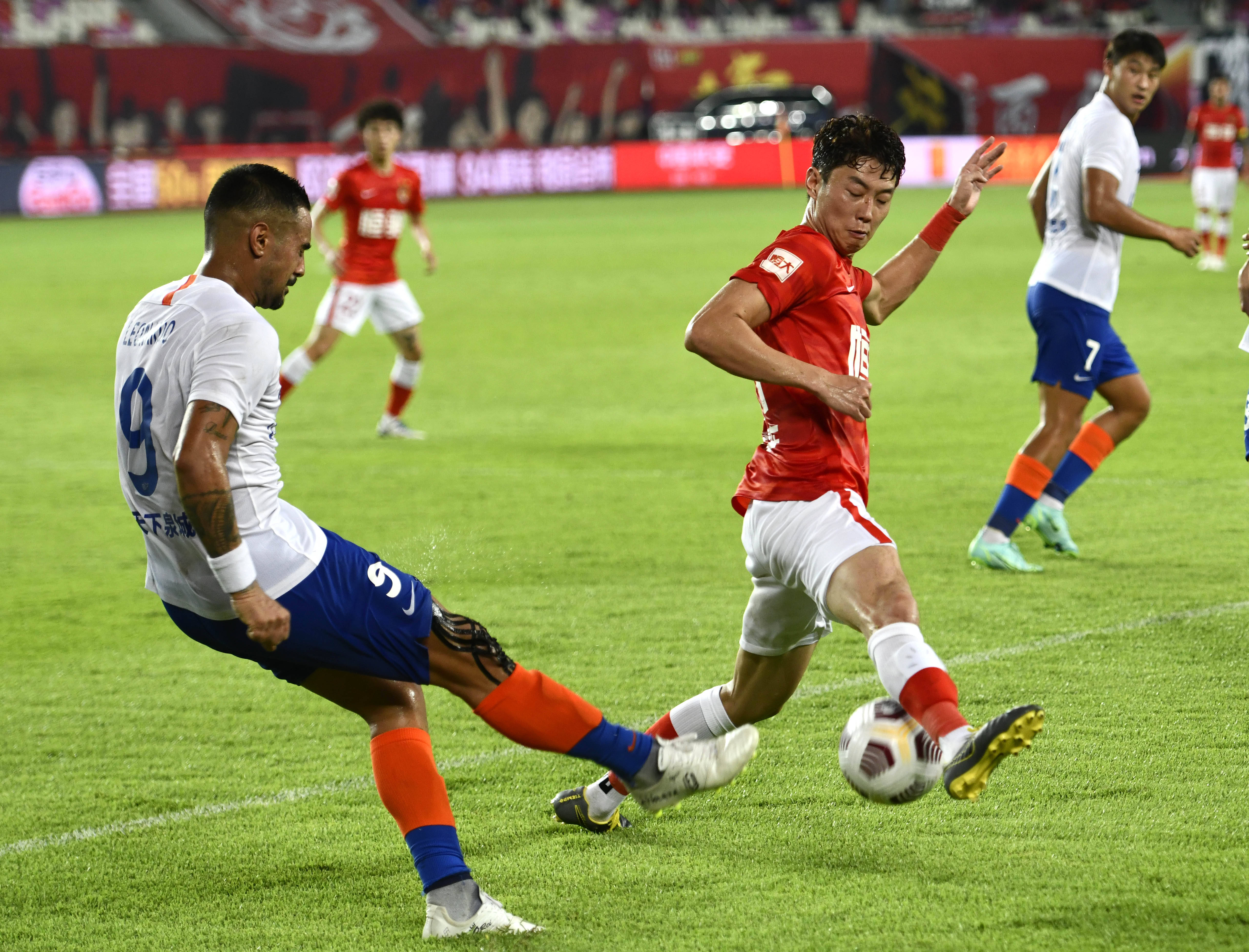 国米官方：百威成为俱乐部官方啤酒合作伙伴以及区域合作伙伴（国际米兰官宣：百威成为俱乐部官方啤酒与区域合作伙伴）