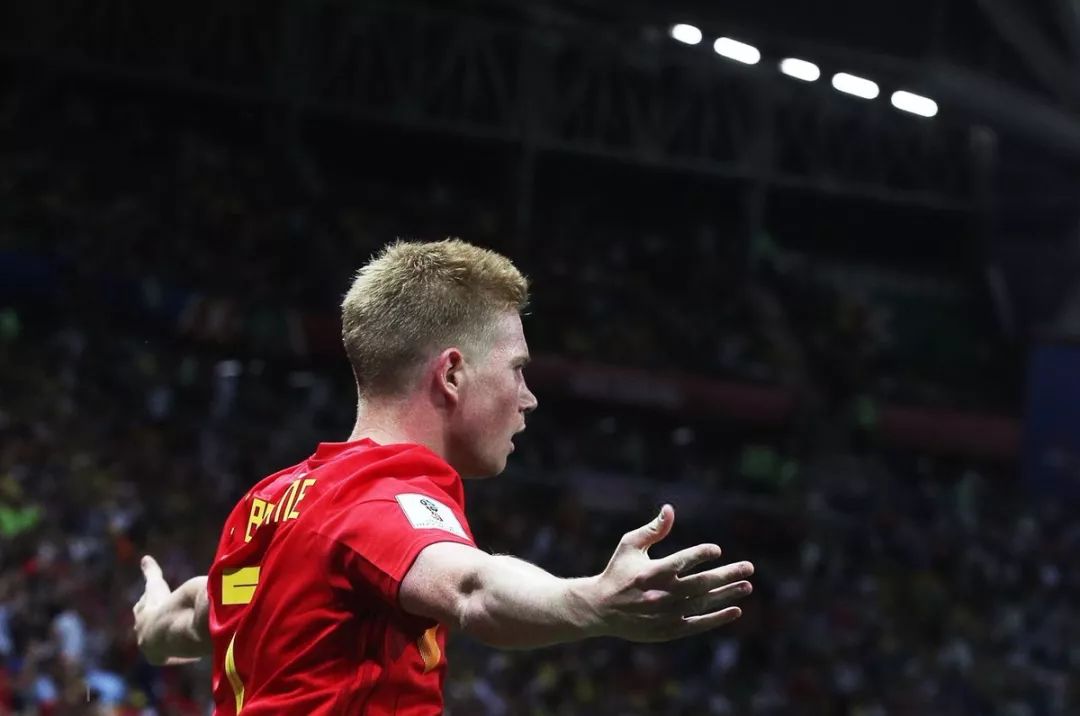 2026美加墨世界杯阿根廷球衣长袖版上身[哇][...（2026美加墨世界杯款阿根廷长袖球衣上身实拍）